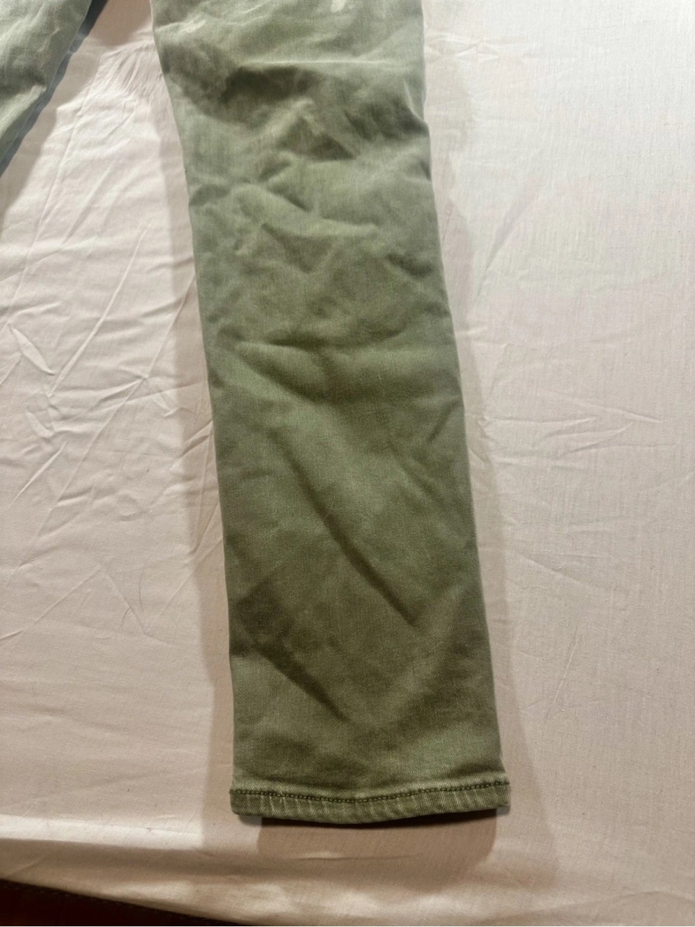 American Eagle Outfitters Women's Olive Green Chino Pants